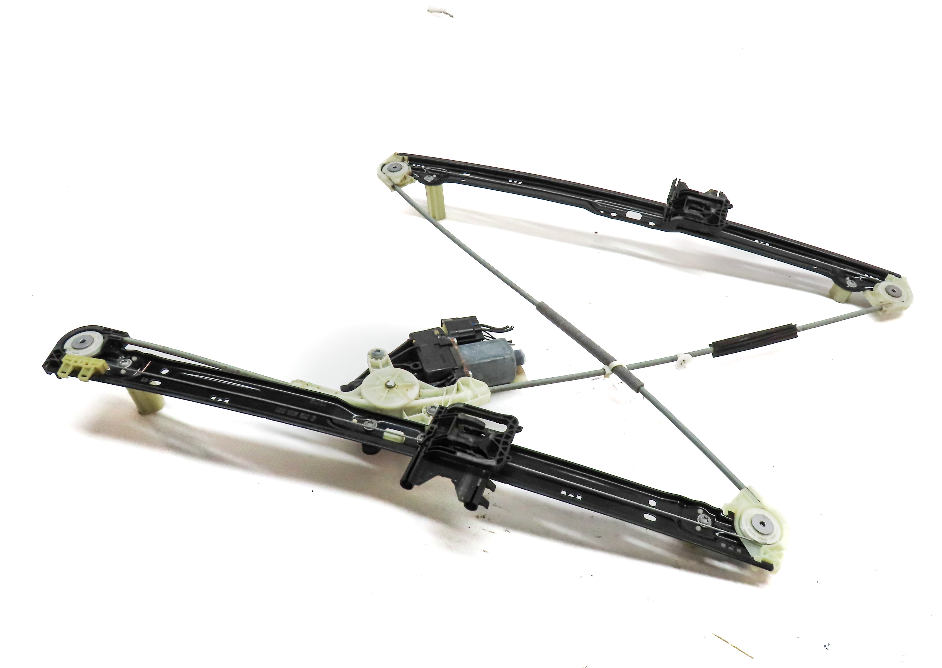 14-20 RANGE ROVER SPORT (L494) FRONT RIGHT PASSENGER WINDOW REGULATOR w/ MOTOR — exact item pictured